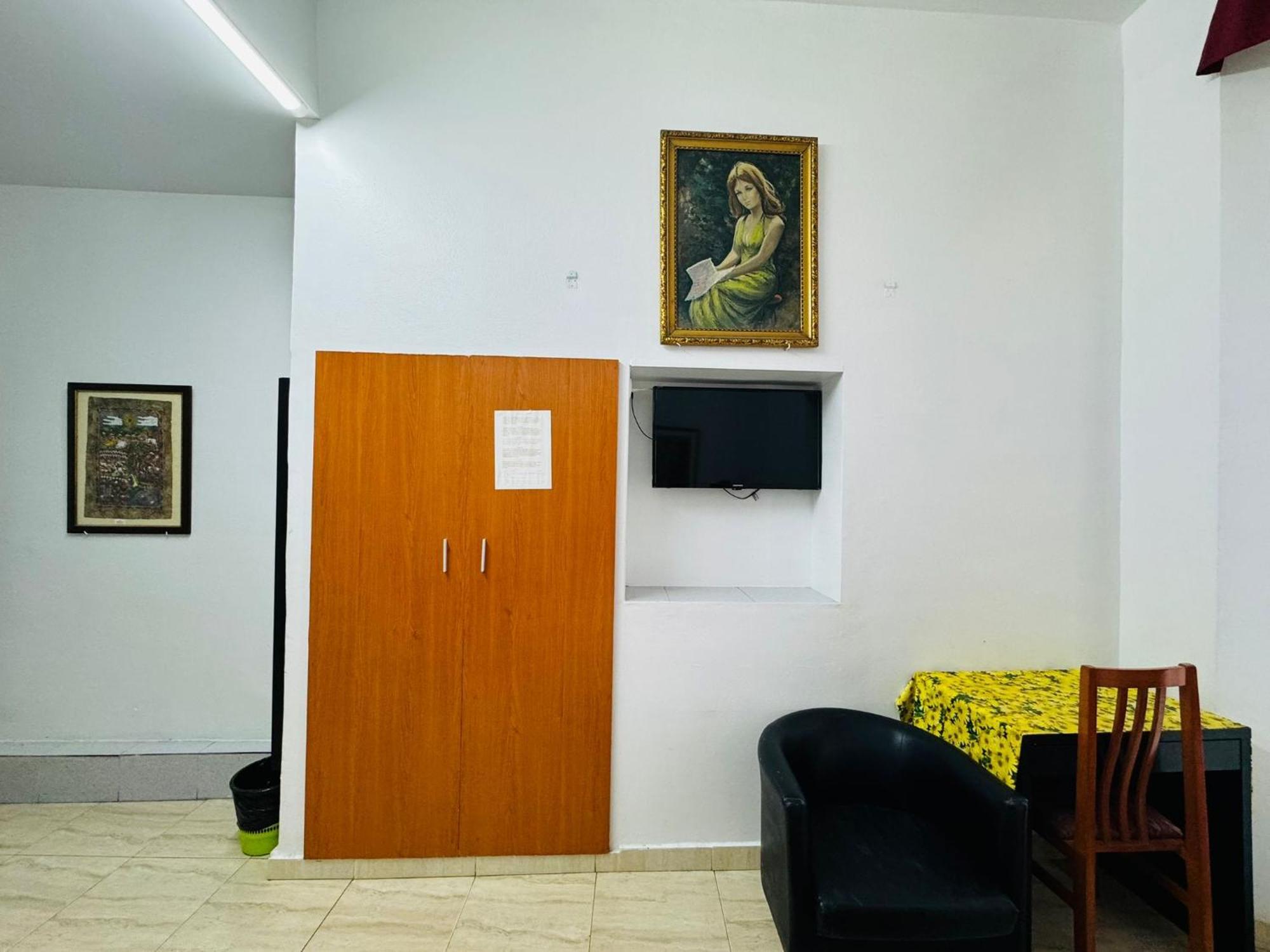 Hostal Mont Thabor — Foto 1